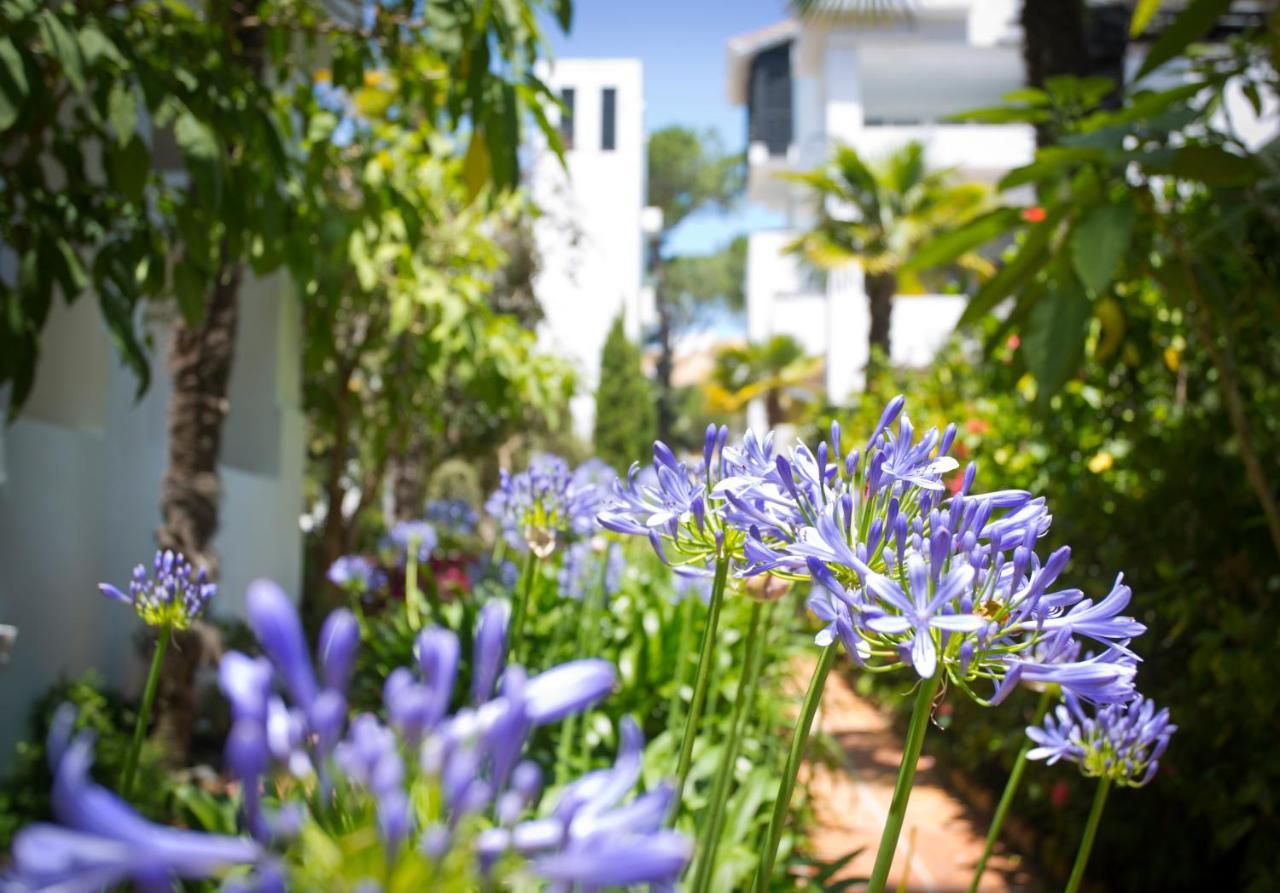 Beachfront Luxury Complex With Tropical Gardens & Pools Marbella Exteriör bild
